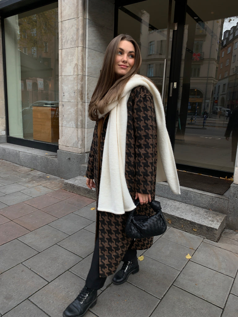 women in stylein