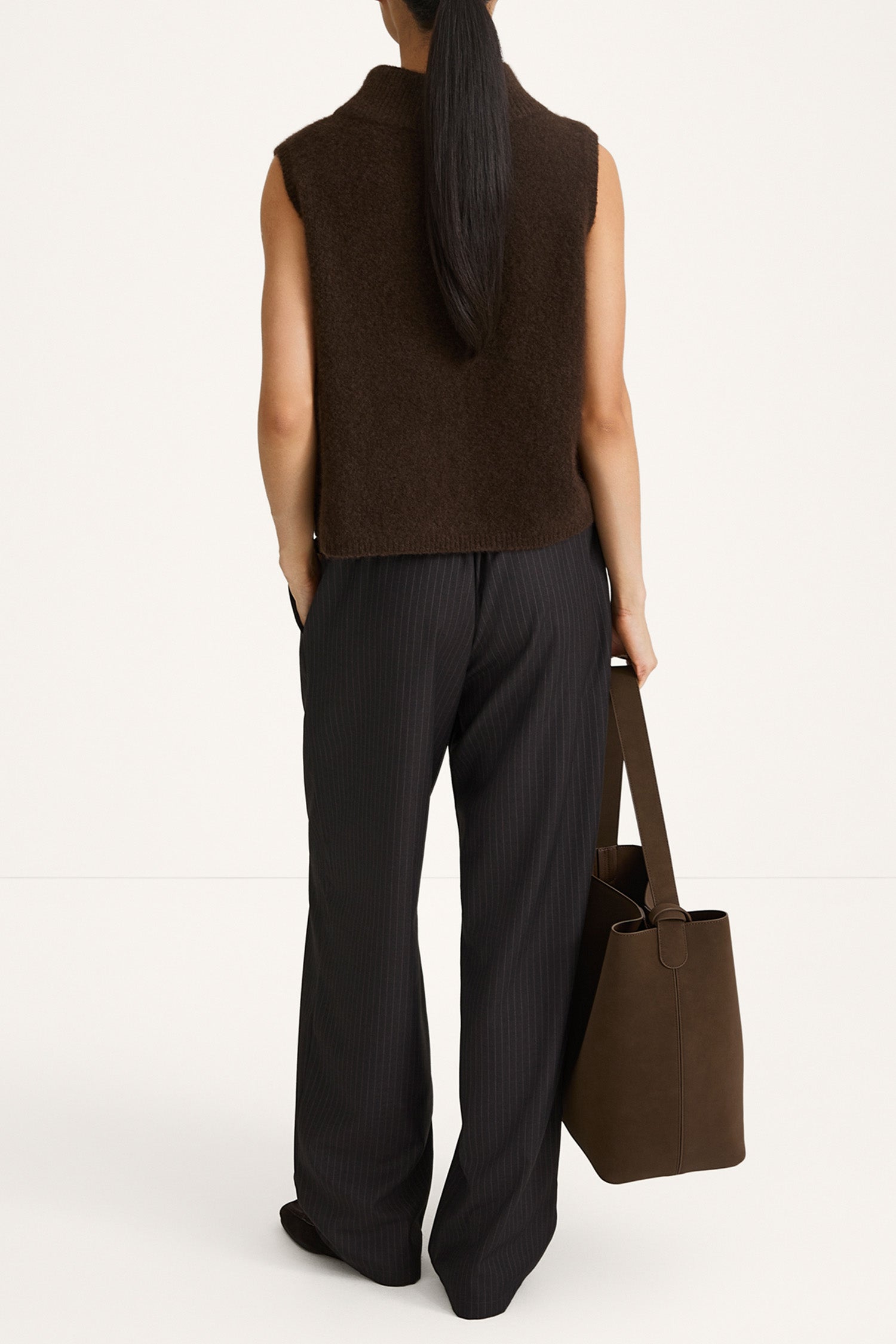 Belicia trousers coffee pinstripe stylein back