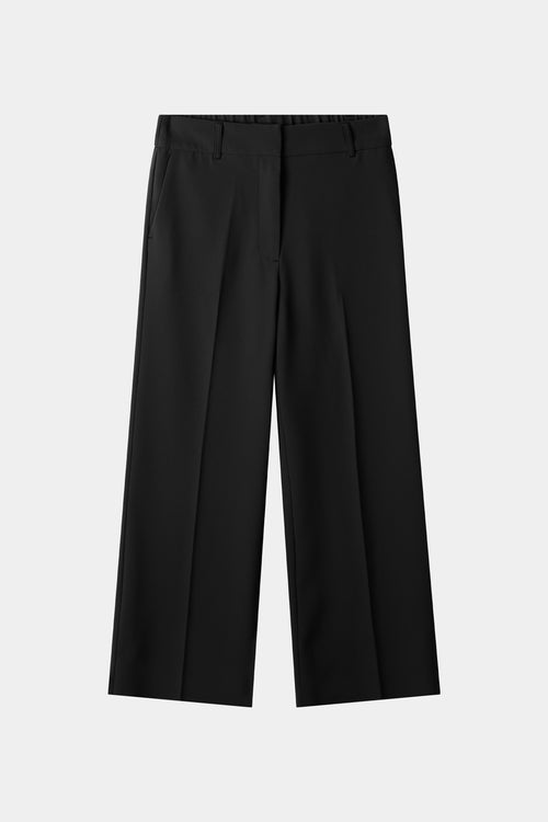 Berzo trousers cropped black stylein model image front