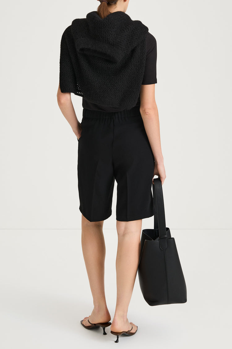 Bore shorts suit black stylein model image back