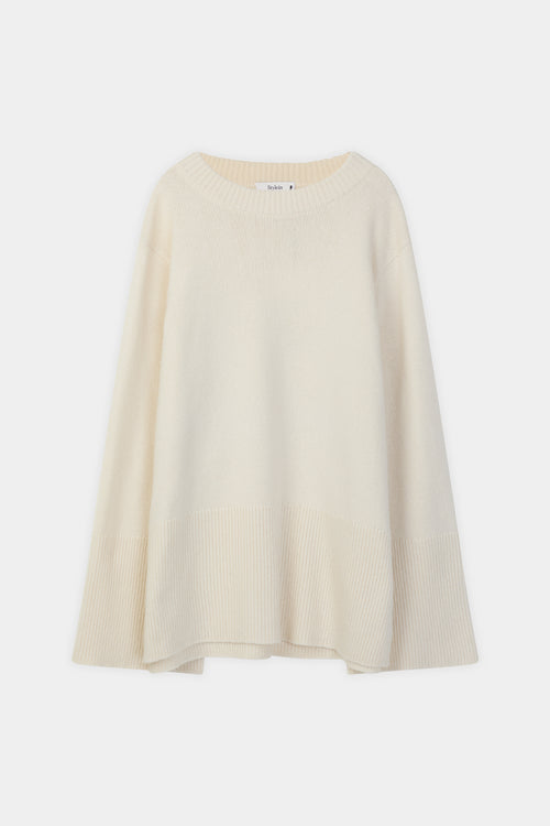 Hala long sleeve knitted sweater cream stylein model image front