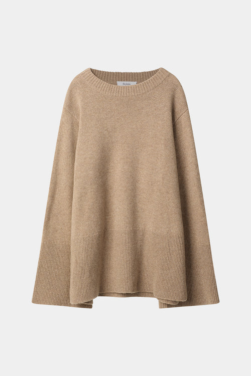Hala wool sweater oat stylein model image  front