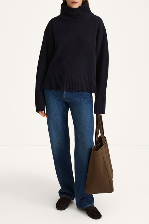 Hilary polo sweater midnight stylein front