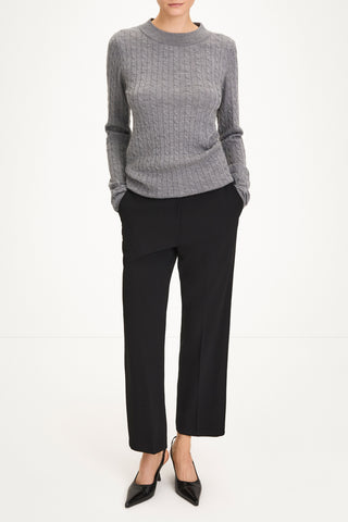 Hollin sweater cable knit merino wool grey stylein model image front