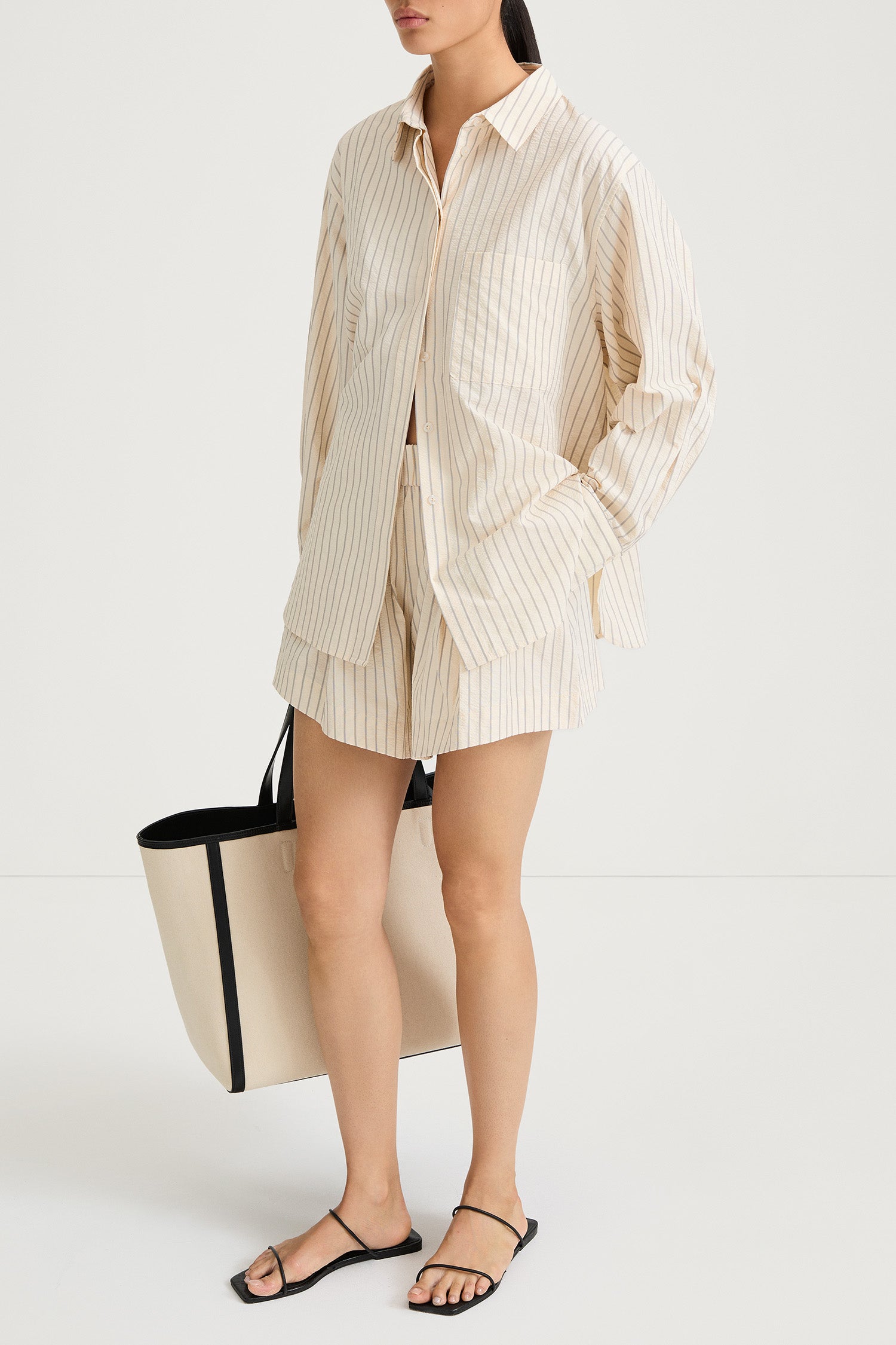 Jansell shirt cream stripe stylein model image side