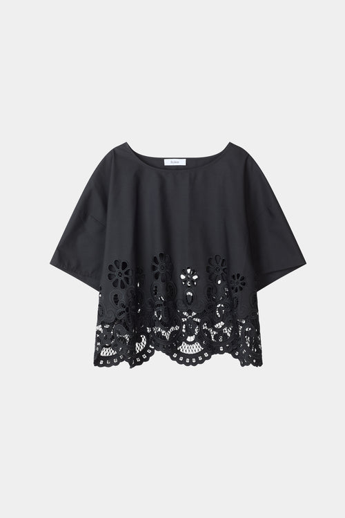 Jassira embroidery blouse black stylein model image front