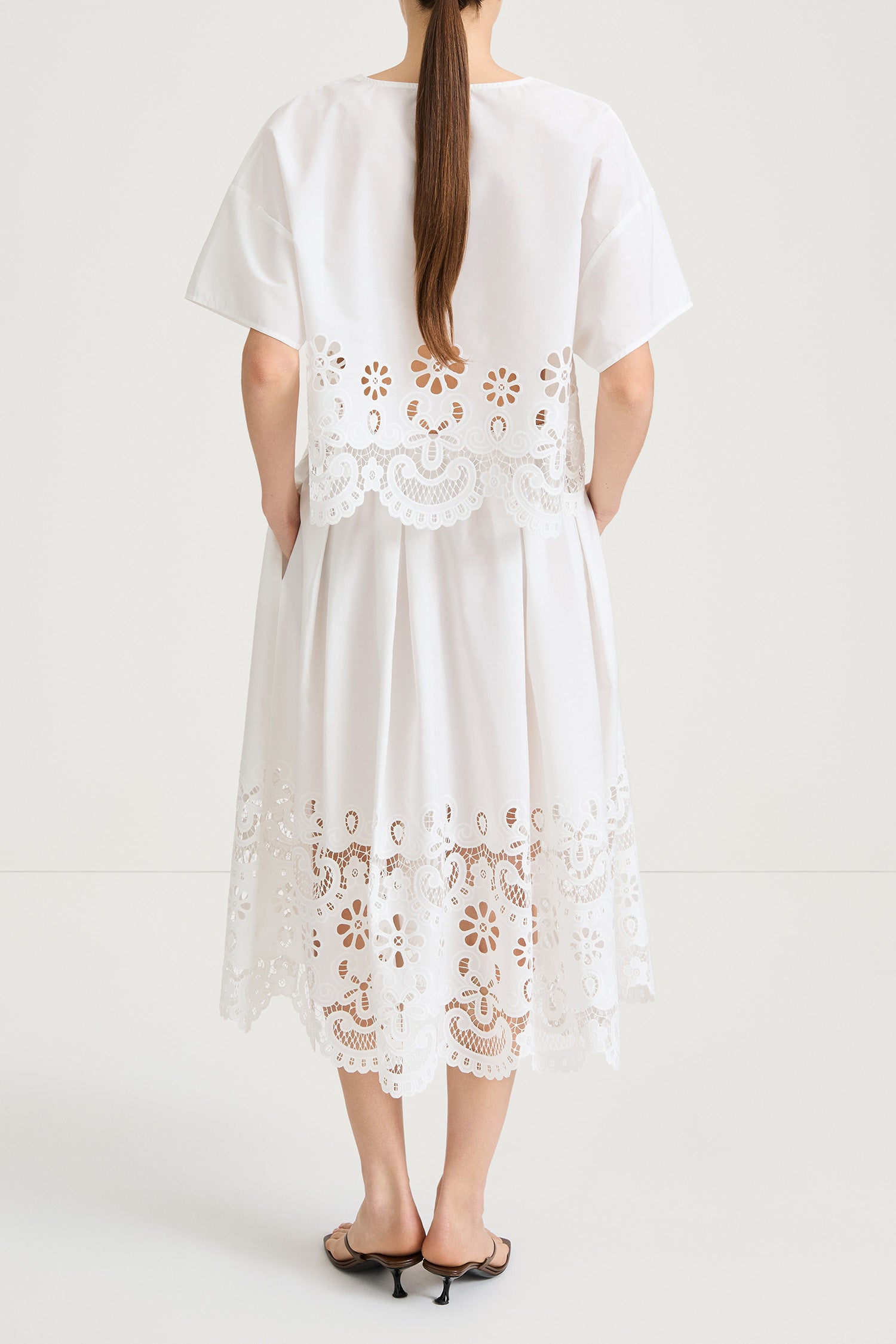 Jassira embroidery blouse white stylein model image back