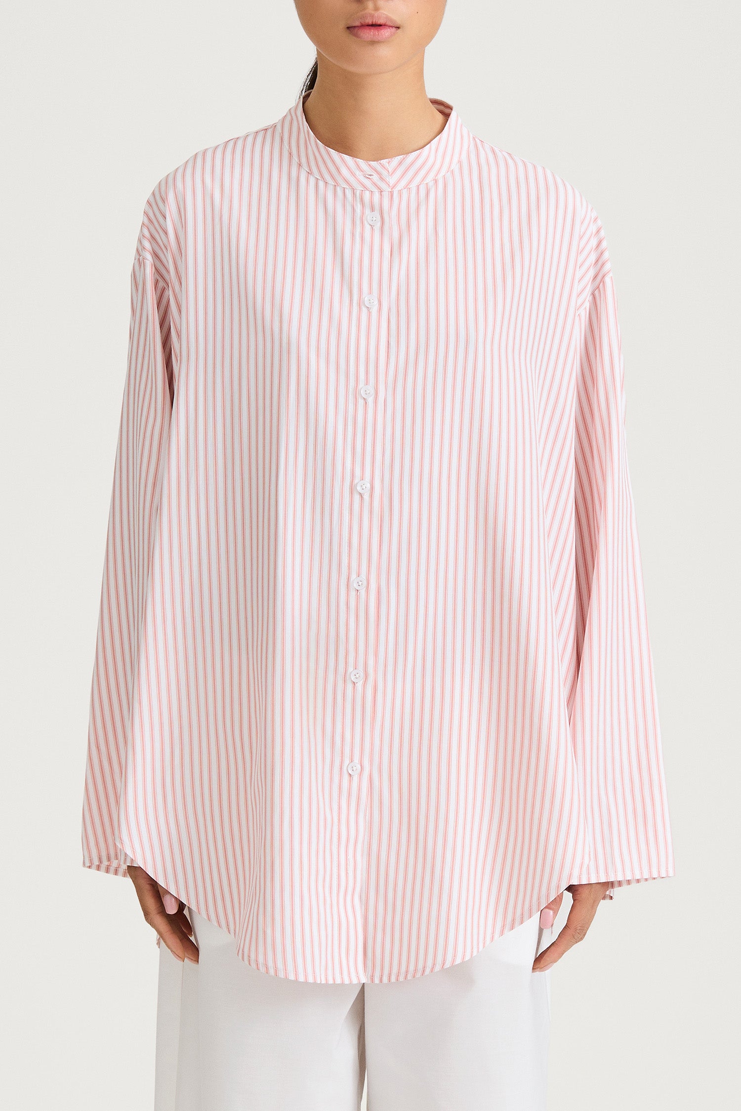 Jazara shirt pink stripe stylein model image close