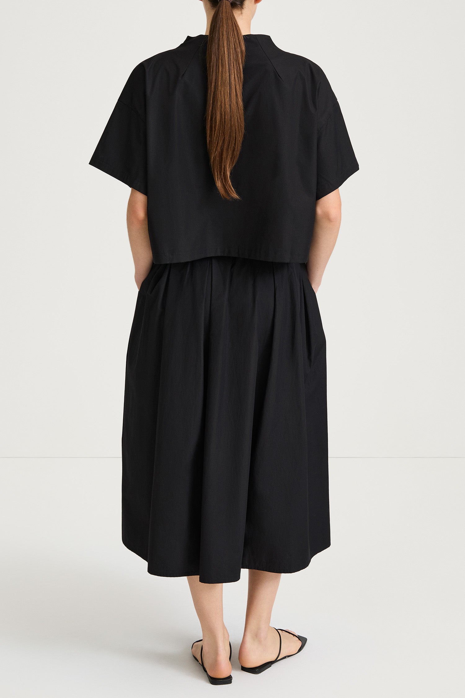 Joelle cropped short sleeve blouse black stylein model image back