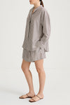 Jojo shorts brown stripe stylein model image side