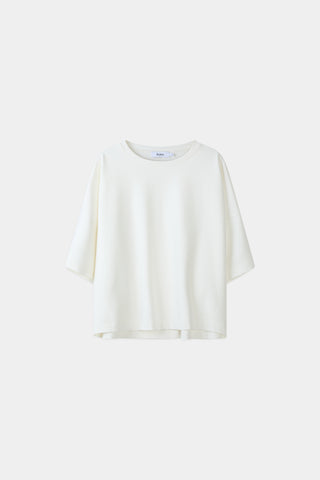 Juniper cropped boxy t-shirt cream stylein packshot