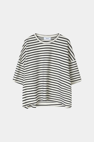 Juniper top boxy t-shirt black white stripe stylein packshot