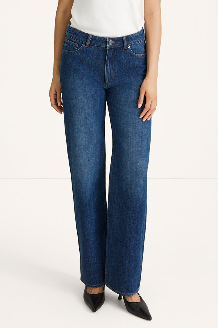 MID-WAIST STRAIGHT DENIM - KIARA DARK STEEL BLUE