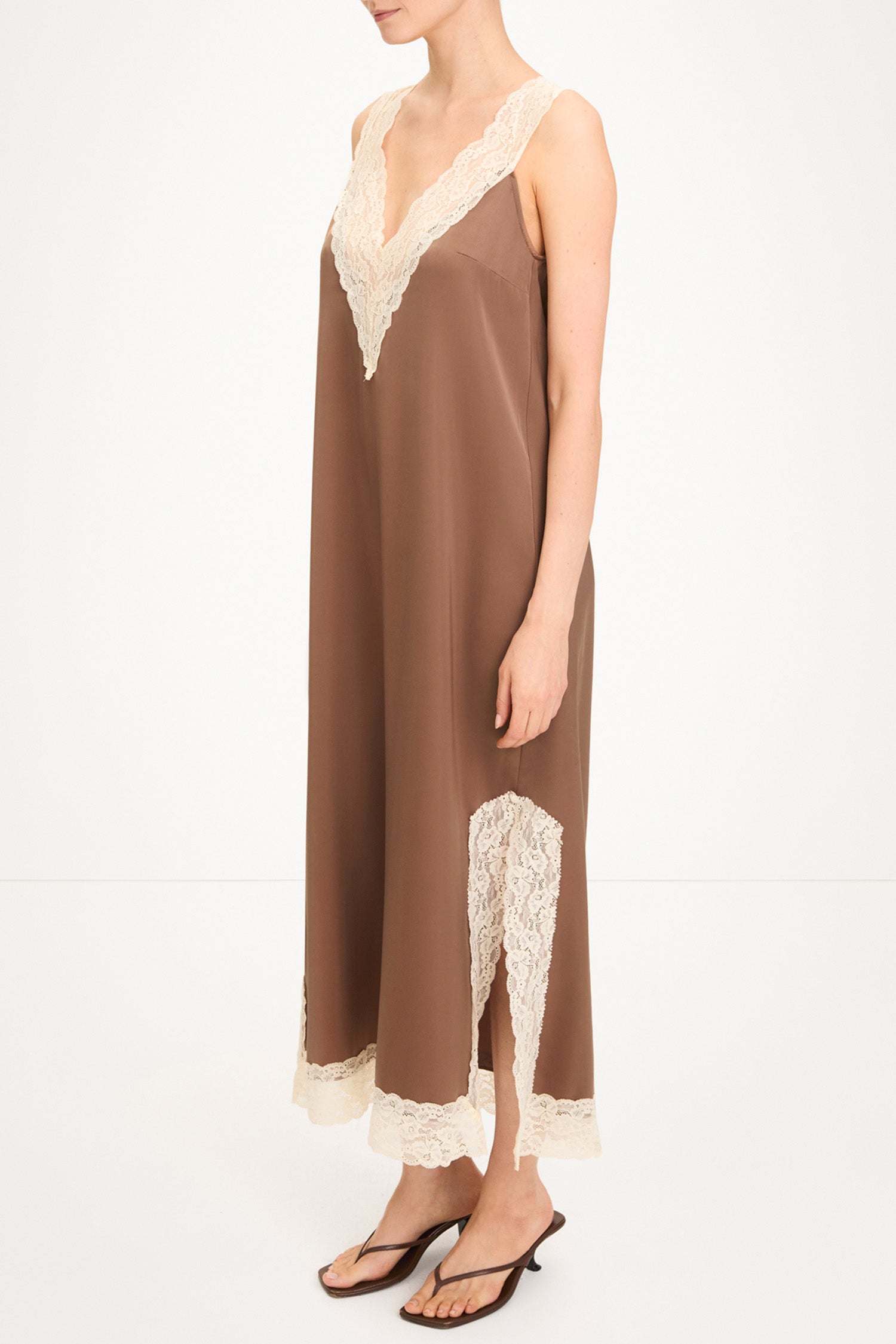 Malea midi dress lace hazel brown stylein model image side