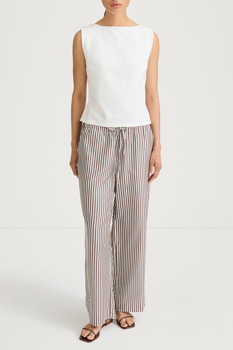 Mallea trousers brown stripe stylein model image front