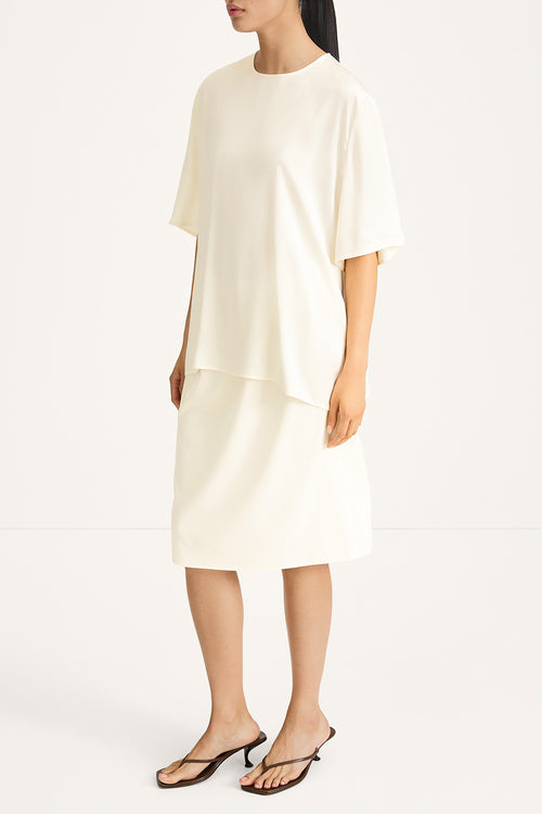 Martano oversized satin t-shirt top ivory stylein model image front