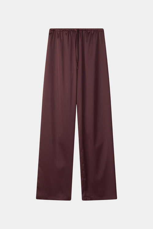 Meike satin trousers bordeaux stylein model image front