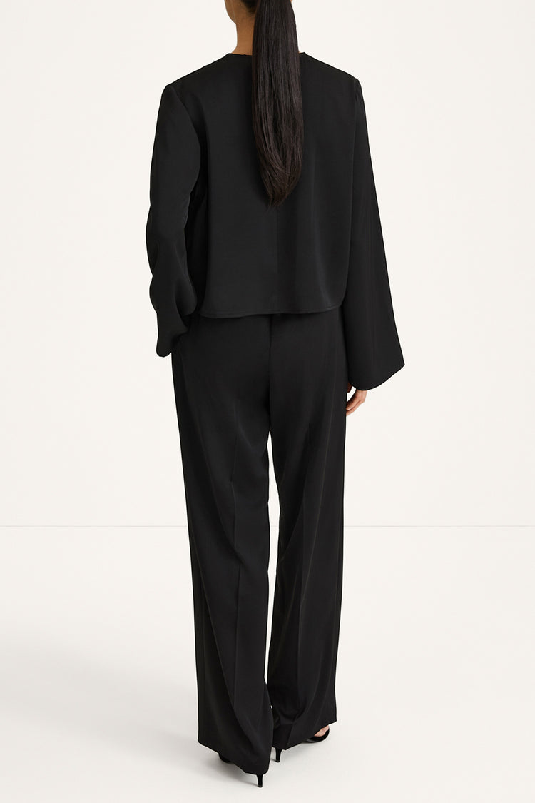 BLACK WIDE SLEEVE BLOUSE STYLEIN Mirai back