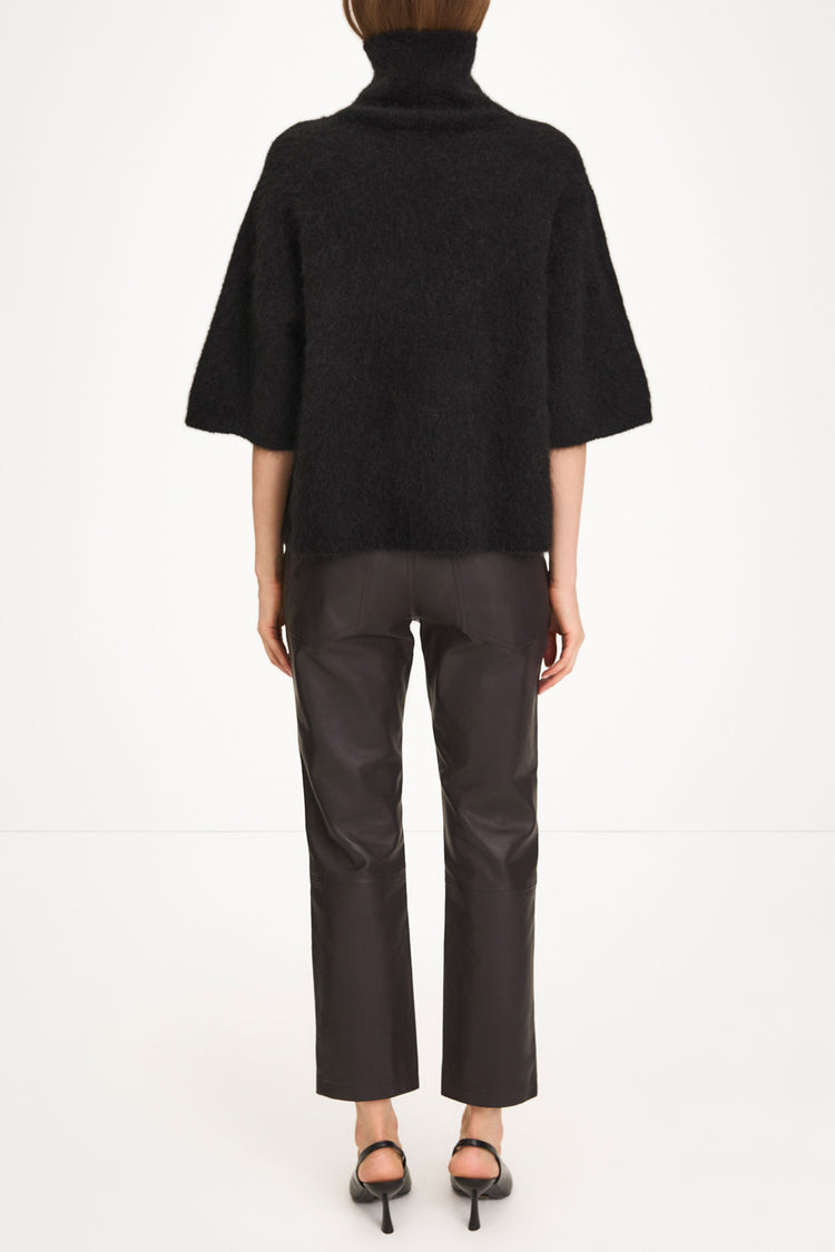 Nyssa short sleeve knitted top black stylein model image back