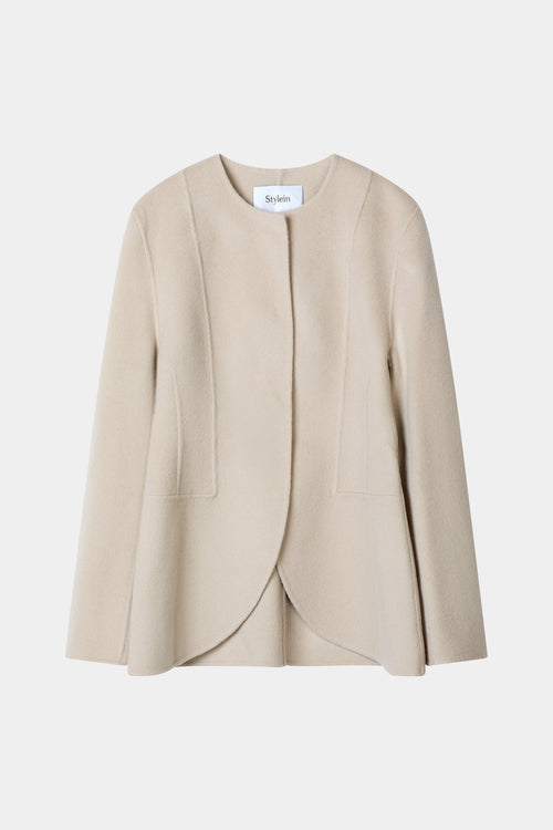 Beige wool jacket cinched waist stylein tyra front model image