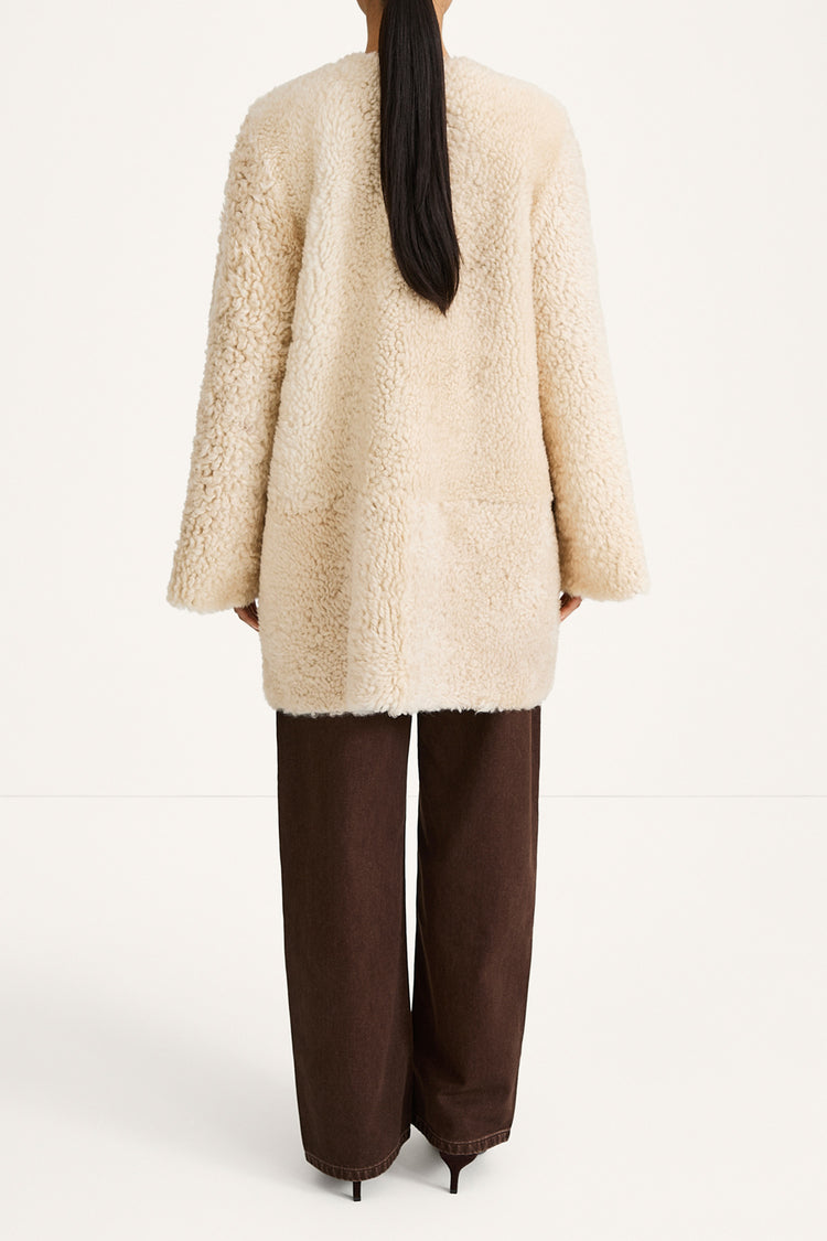 Veda jacket ecru stylein modell image back