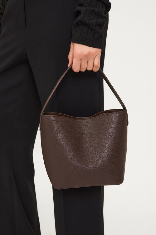 Youness mini bag faux leather coffee stylein model image side close