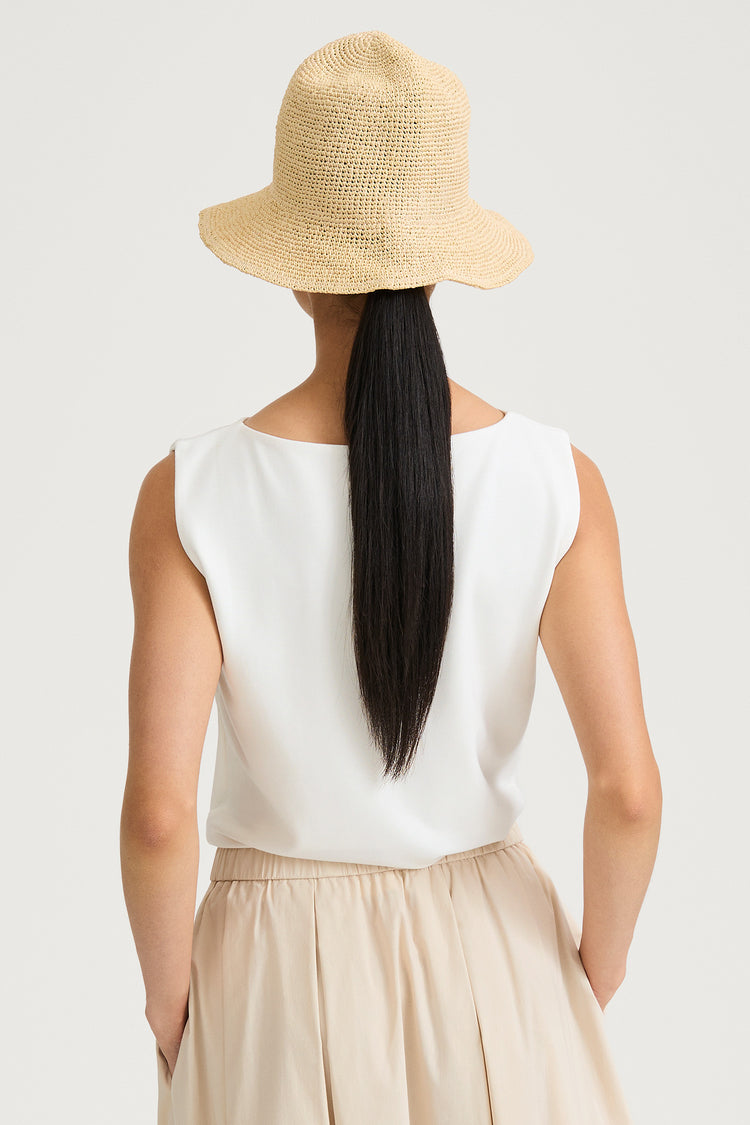 Yuri crocheted bucket hat stylein model image back
