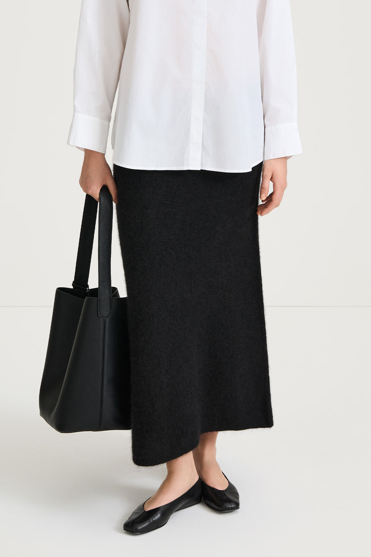 black a-lined mohair skirt stylein nanie front