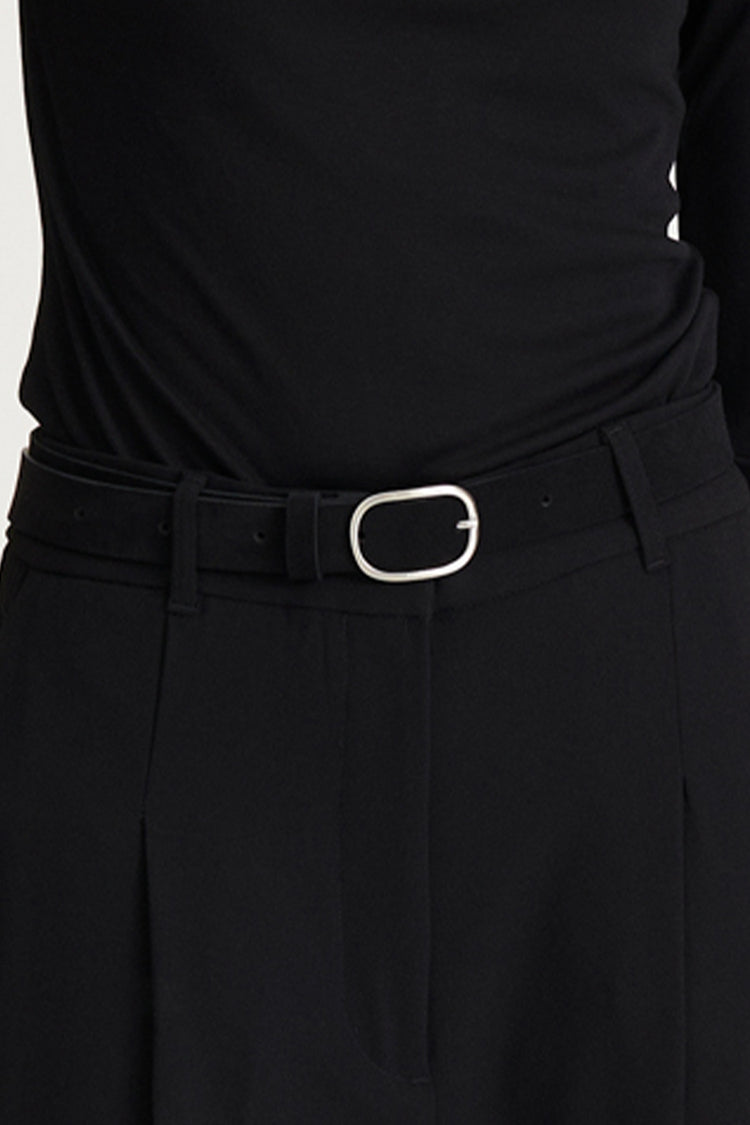 venosa suede belt black stylein model image