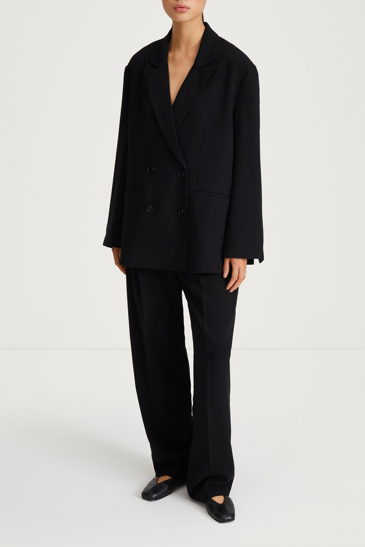 black blazer breena stylein model image front
