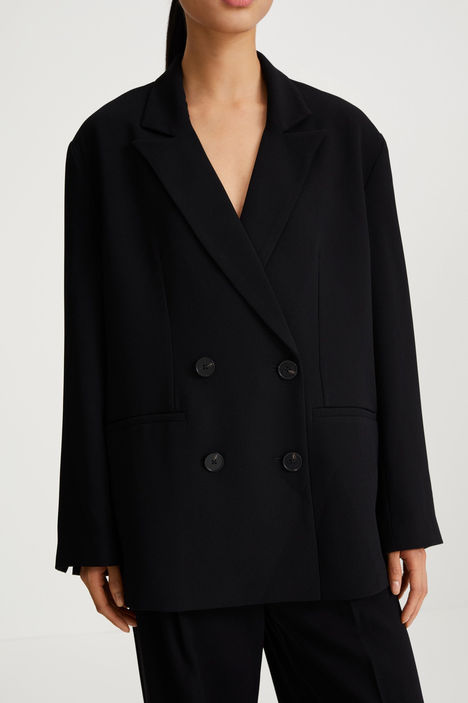 black blazer breena stylein model image detail front
