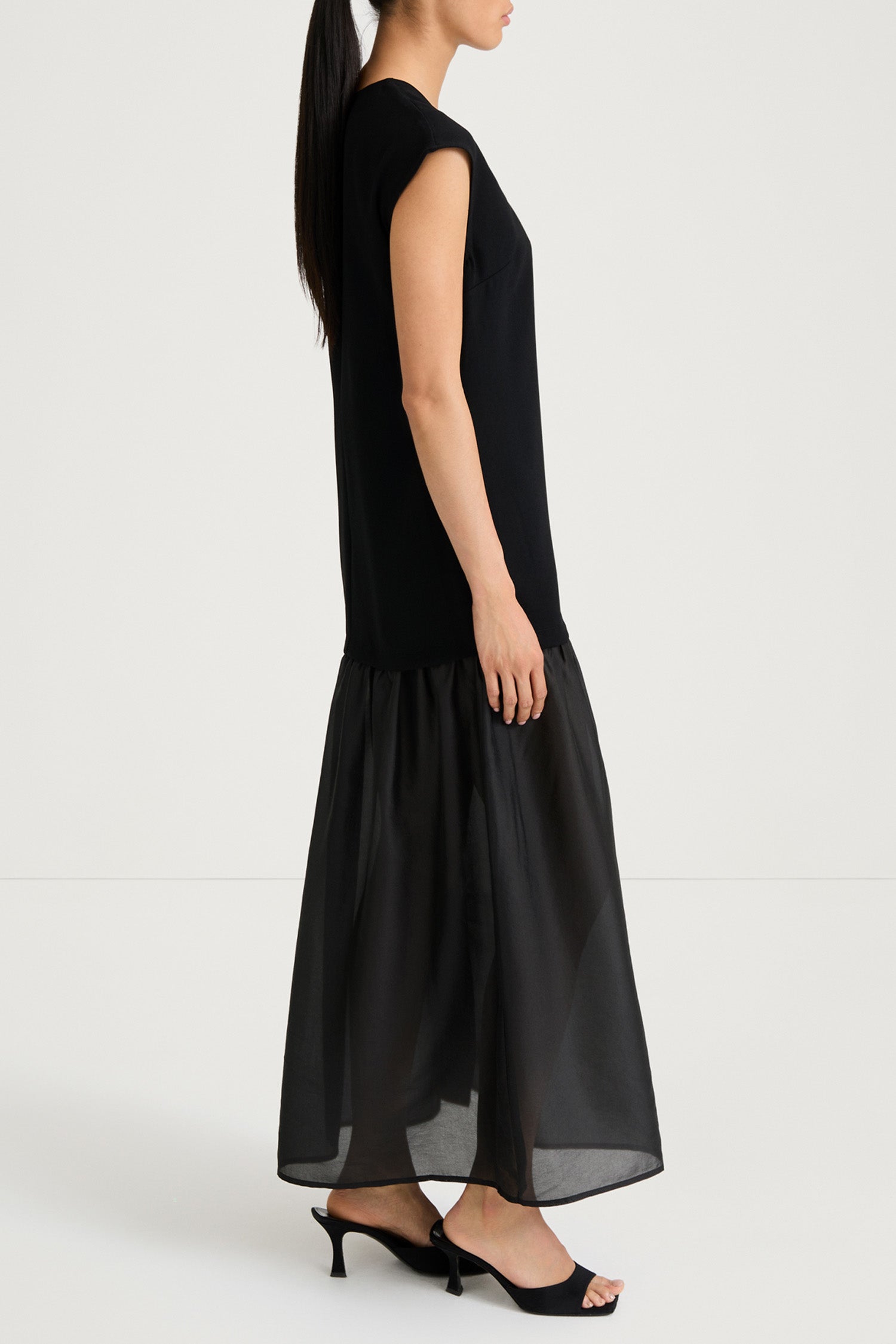 Black dress sheer stylein barnie side model image