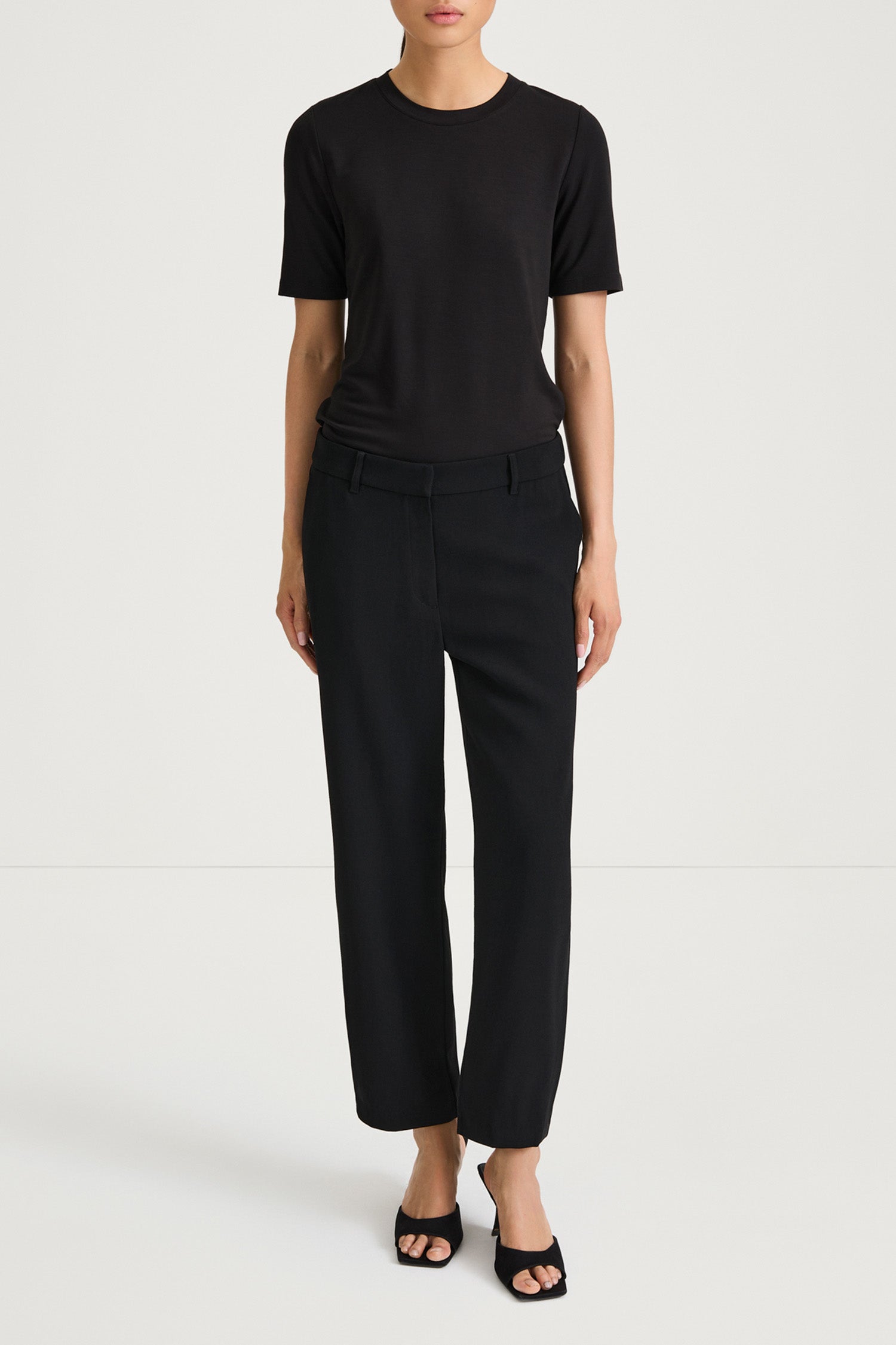 Black suit trousers bergio stylein front model image