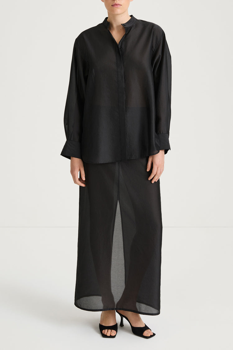 Black maxi transparent skirt stylein front model image