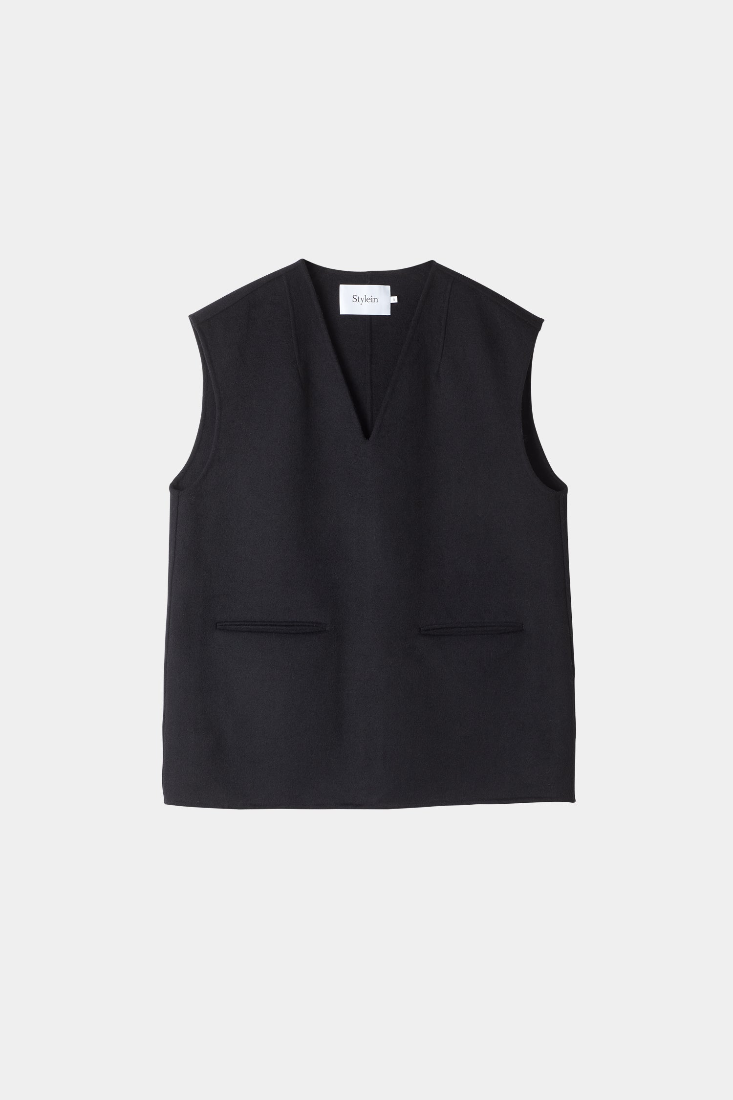black vest wool stylein tatum packshot