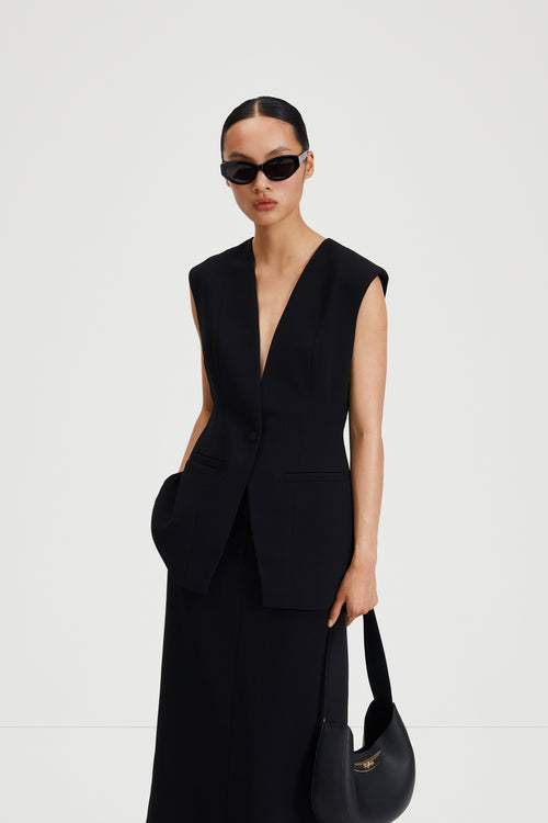 Briella blazer vest cinched waist black stylein front image