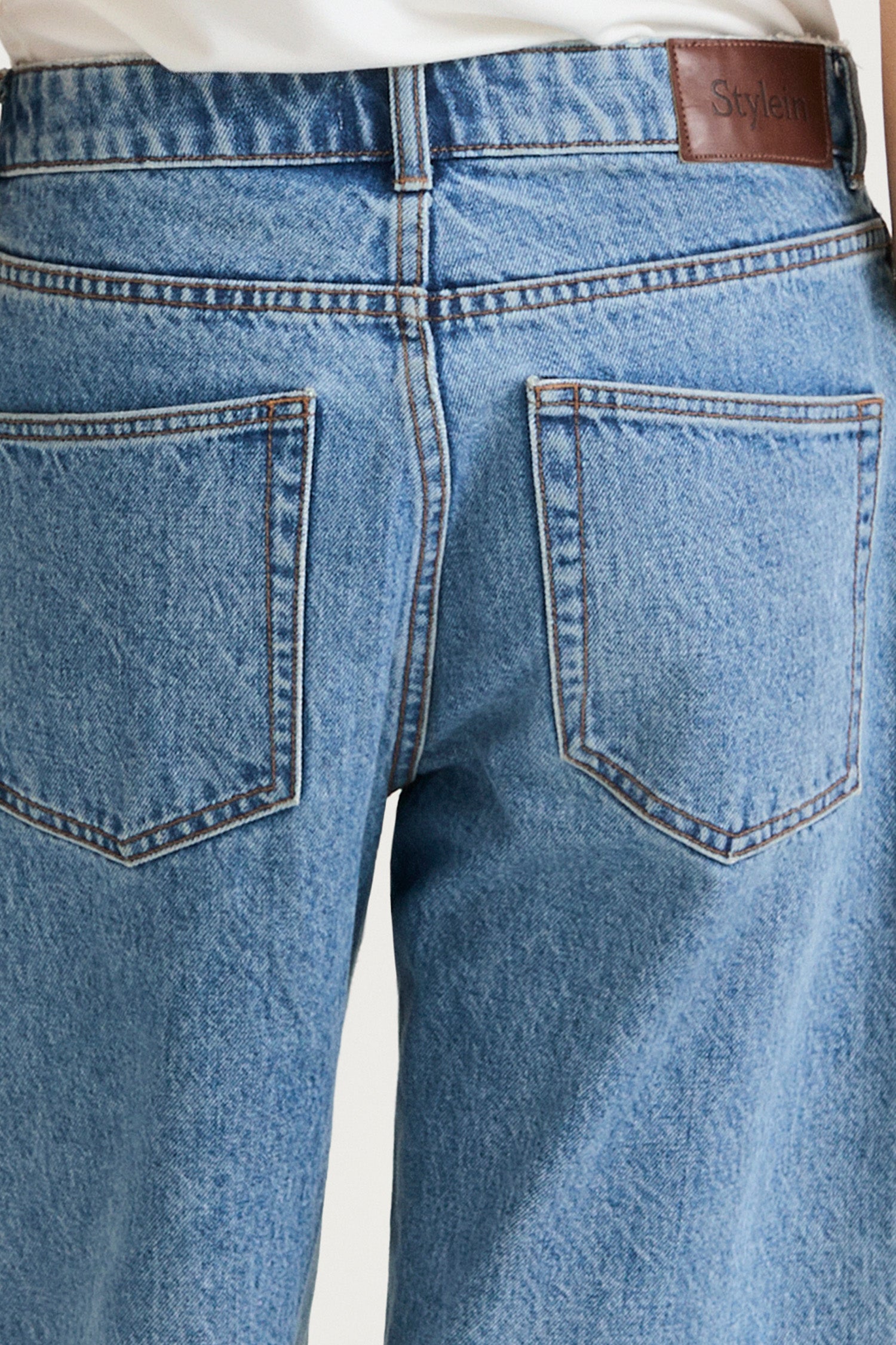 blue denim shorts stylein kim detail