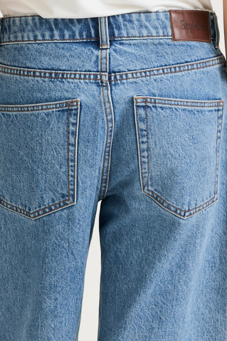 blue denim shorts stylein kim detail