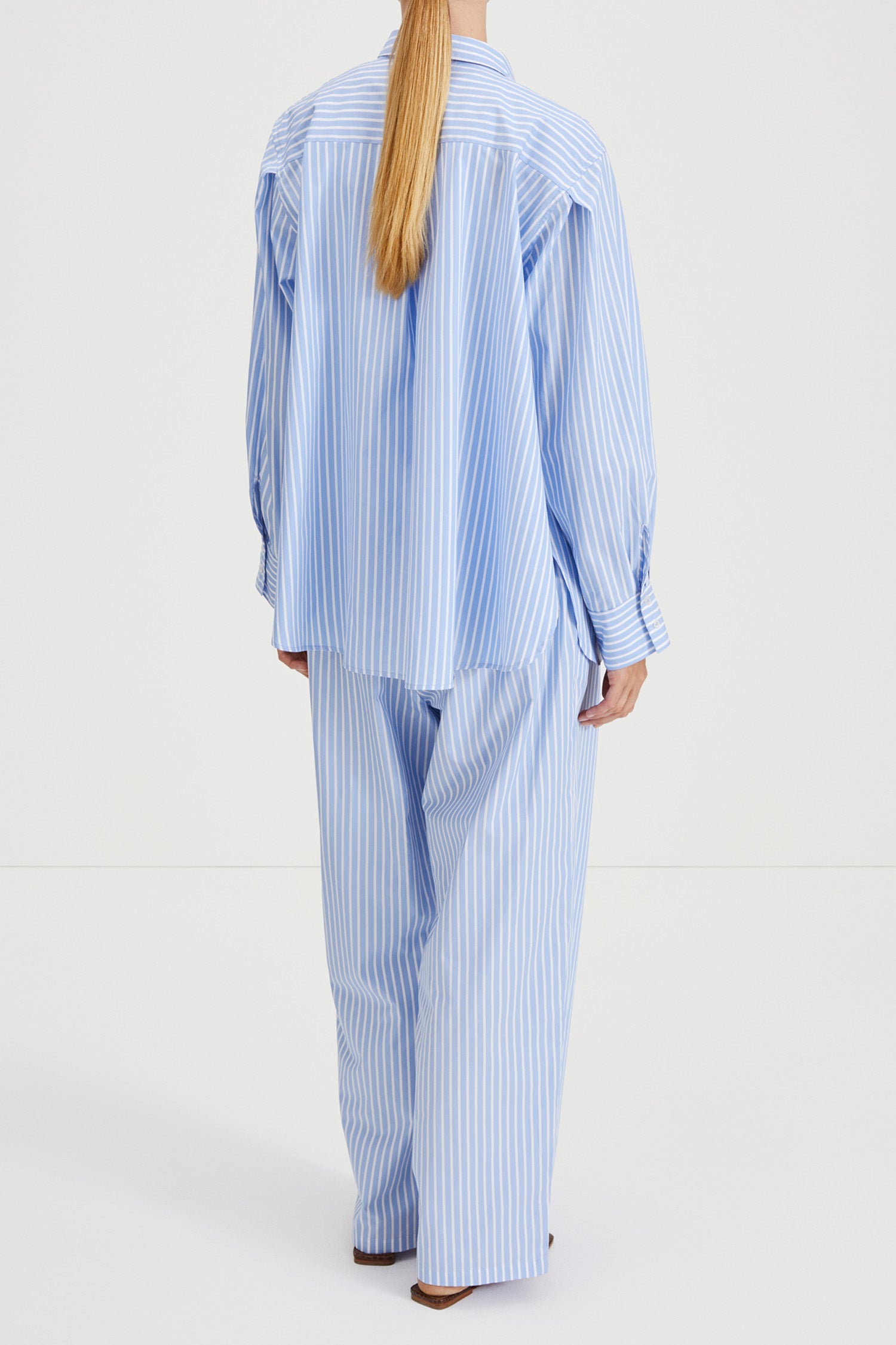 Jessie trousers wide relaxed blue white stripe stylein back image