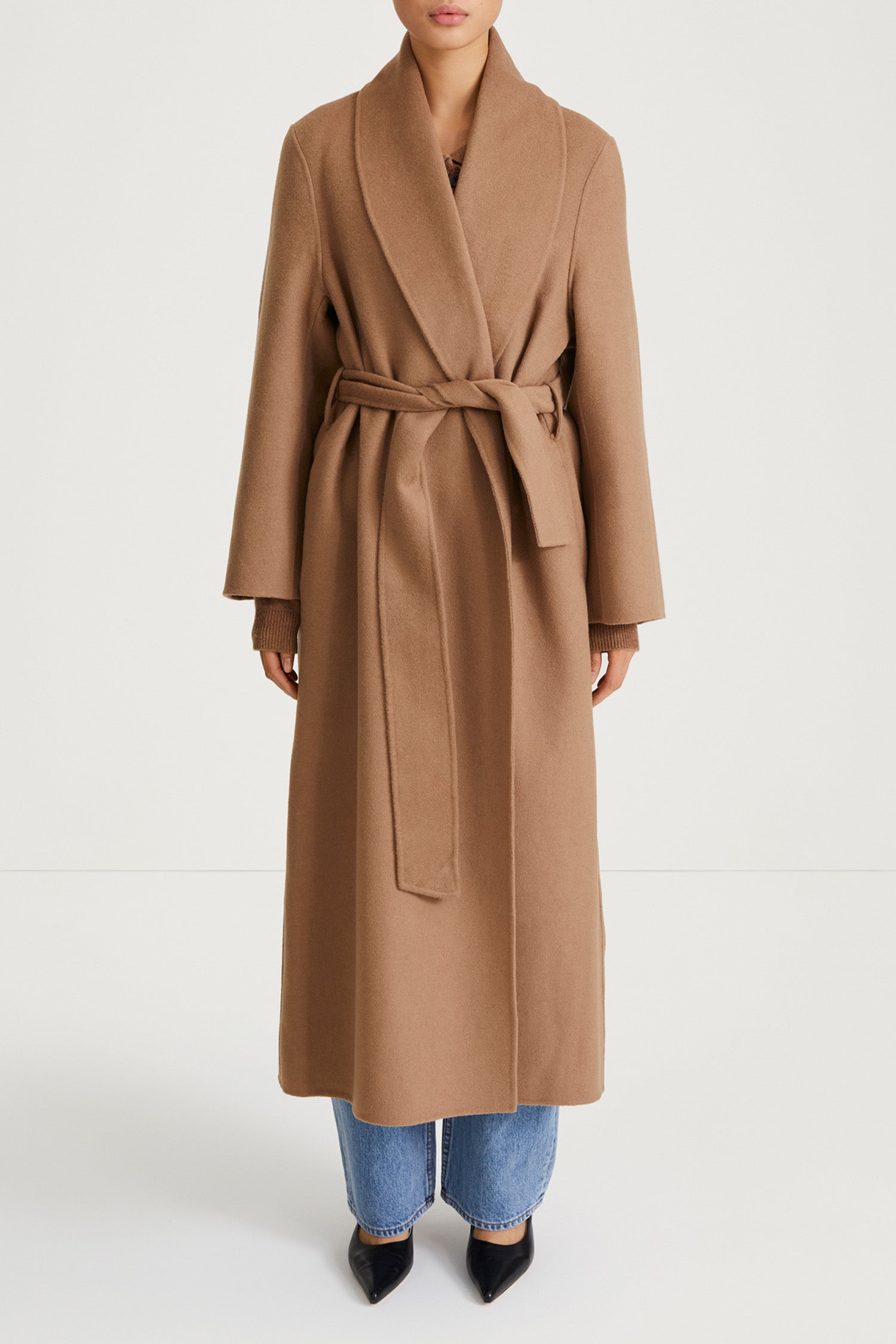 camel wool coat long stylein thiene front