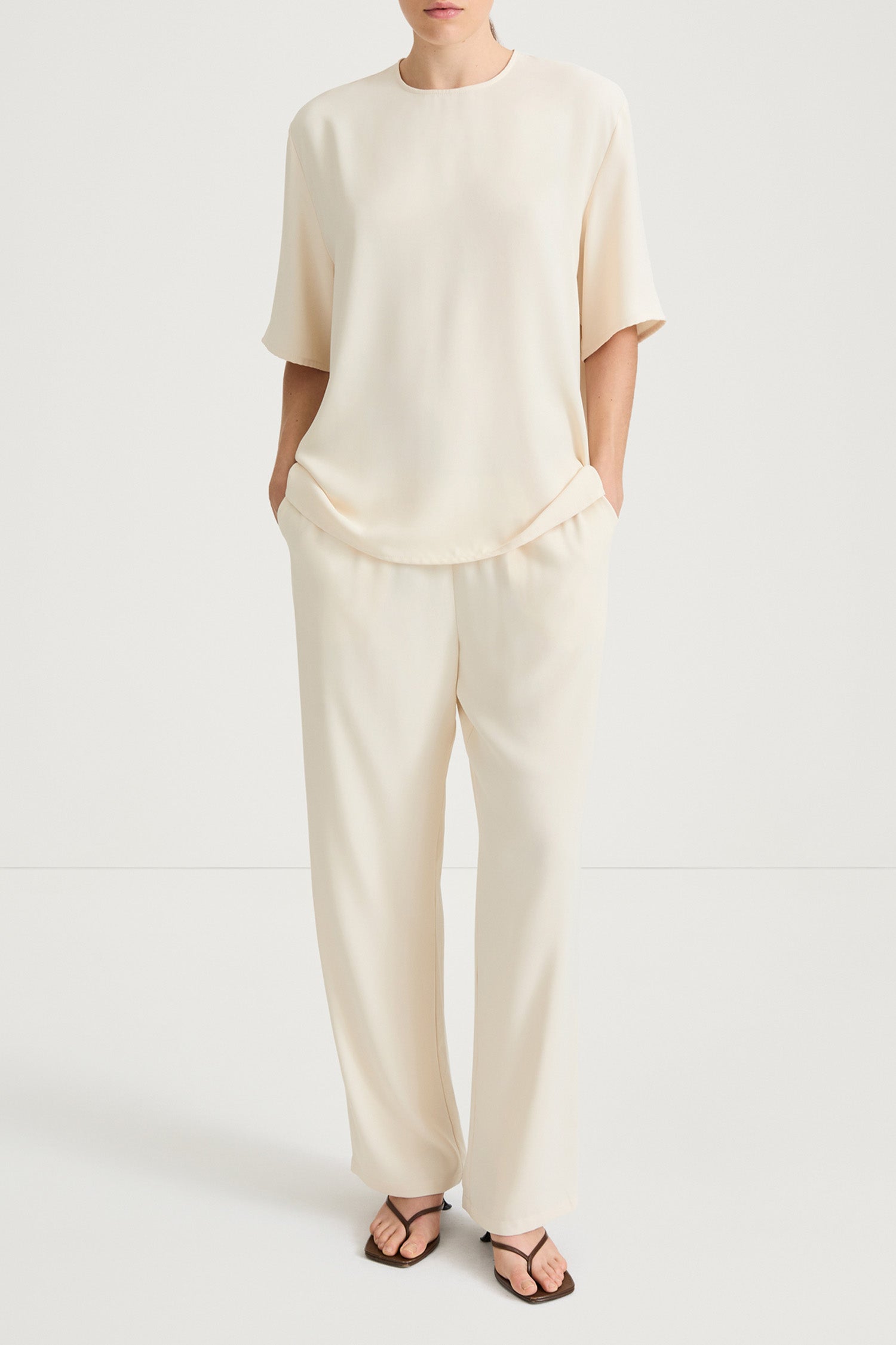 cream t-shirt top stylein martano front model image