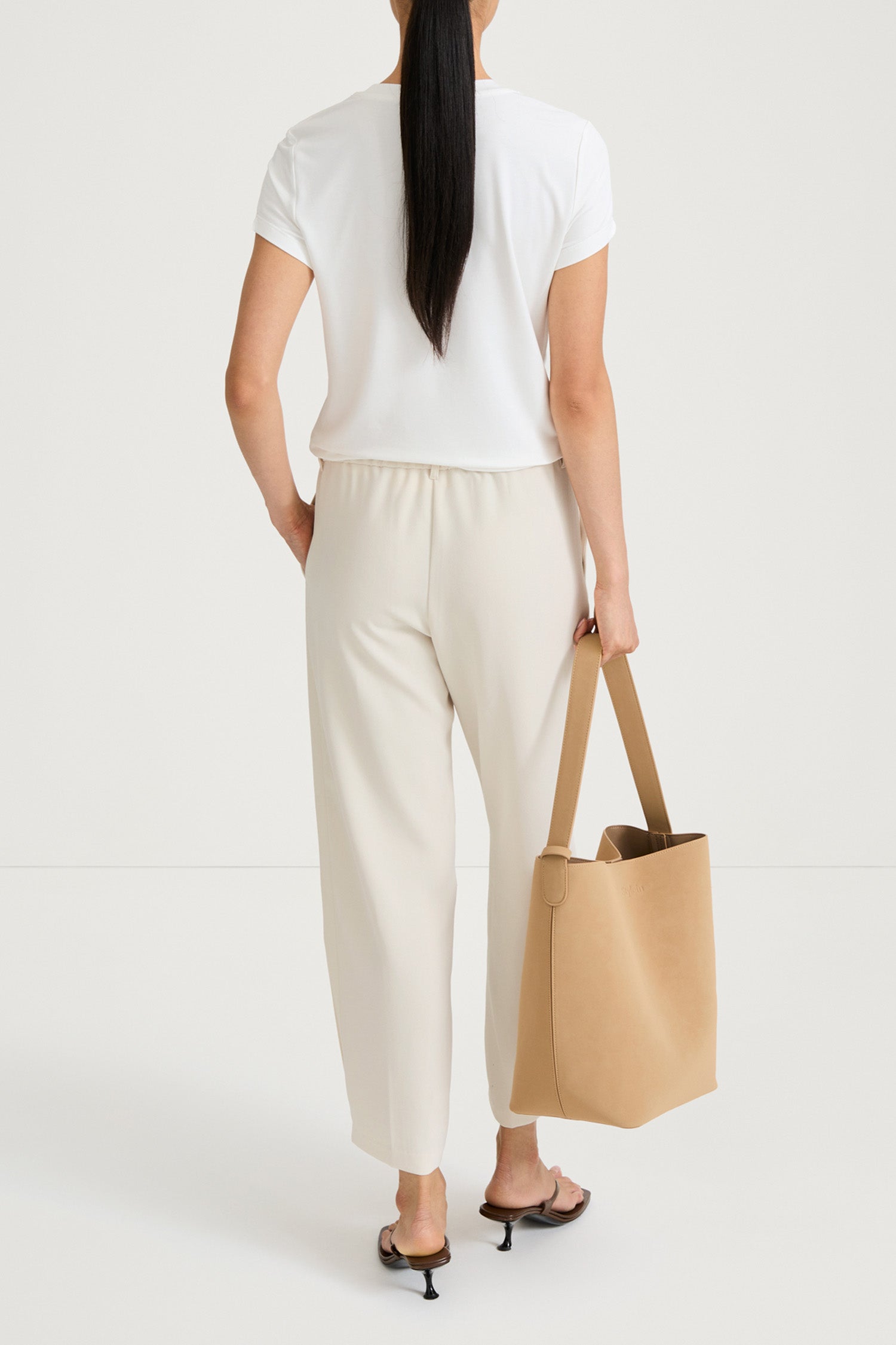 Ivory suit trousers bergio stylein back model image