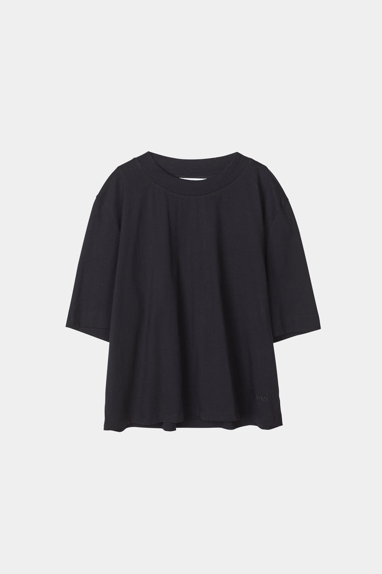 Joyce tshirt oversized boxy black stylein packshot