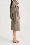 Khaki wind jacket stylein sarou side model image