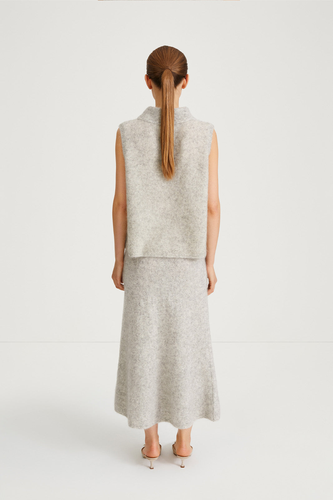 Nanie skirt long light grey mohair stylein back image