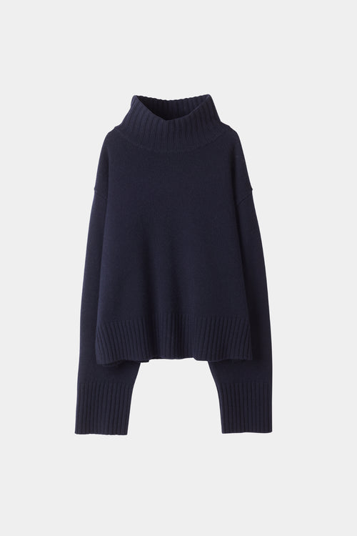 Hilary polo sweater midnight stylein front
