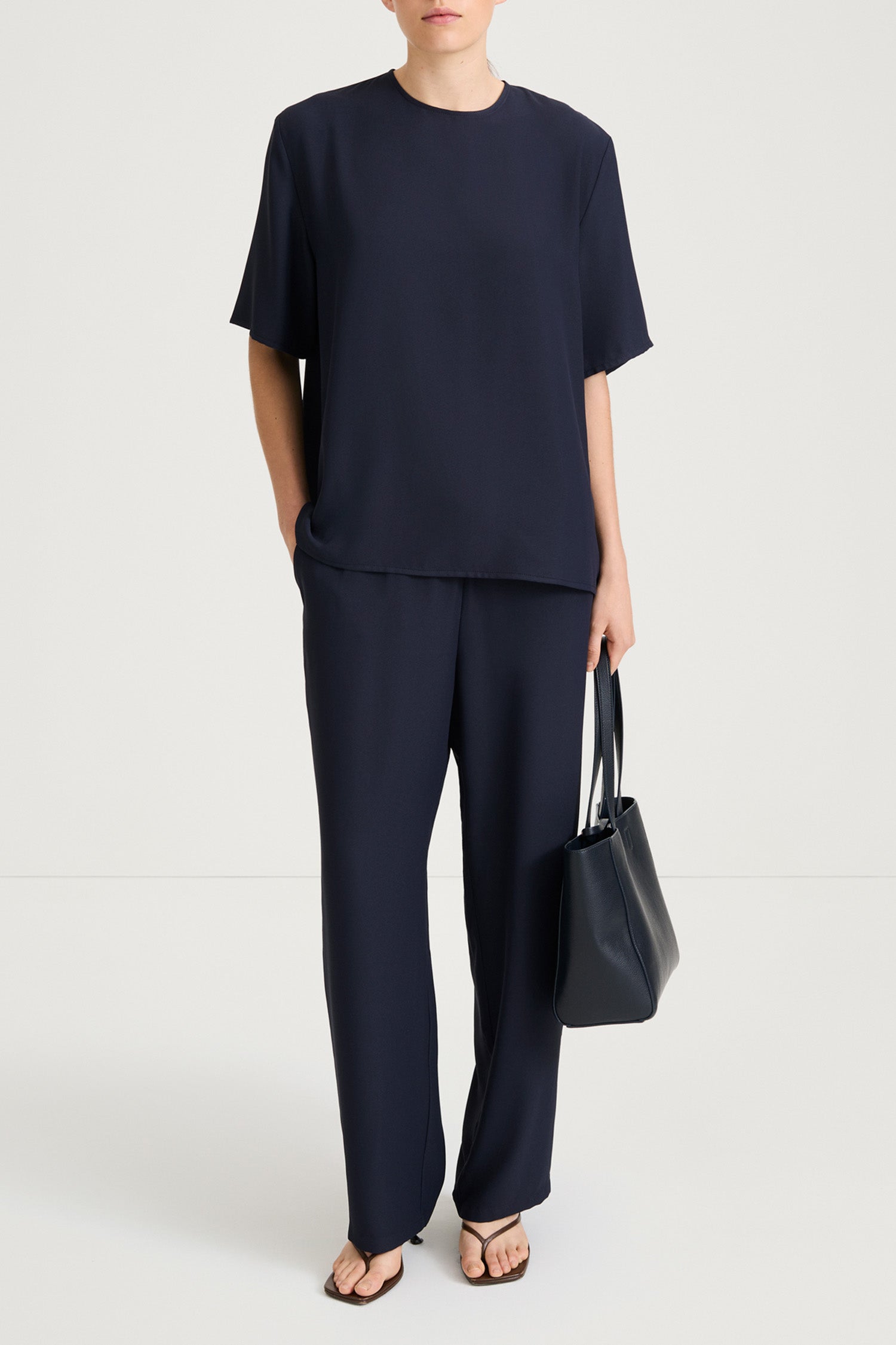 navy t-shirt blouse stylein martano front model image