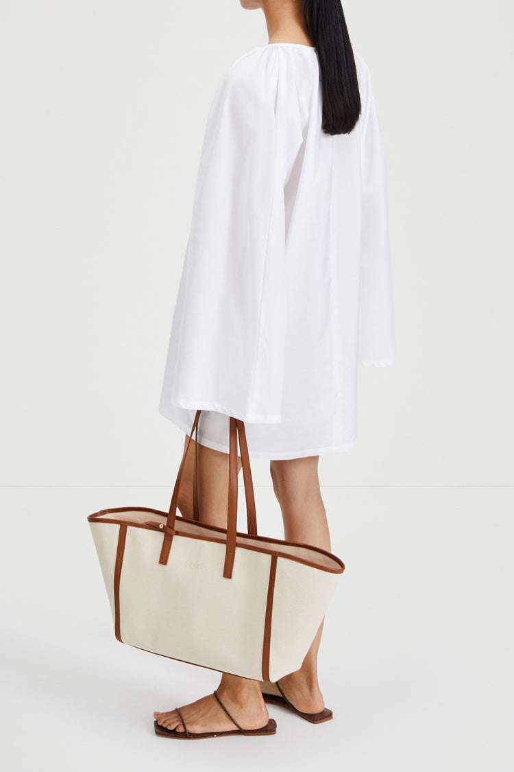 Juni dress short voluminous shape full length sleeves white stylein back image