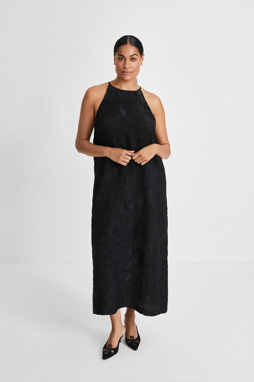 Ivonne dress ankle length slim tank crew neck pleated loosely fitted black stylein front image