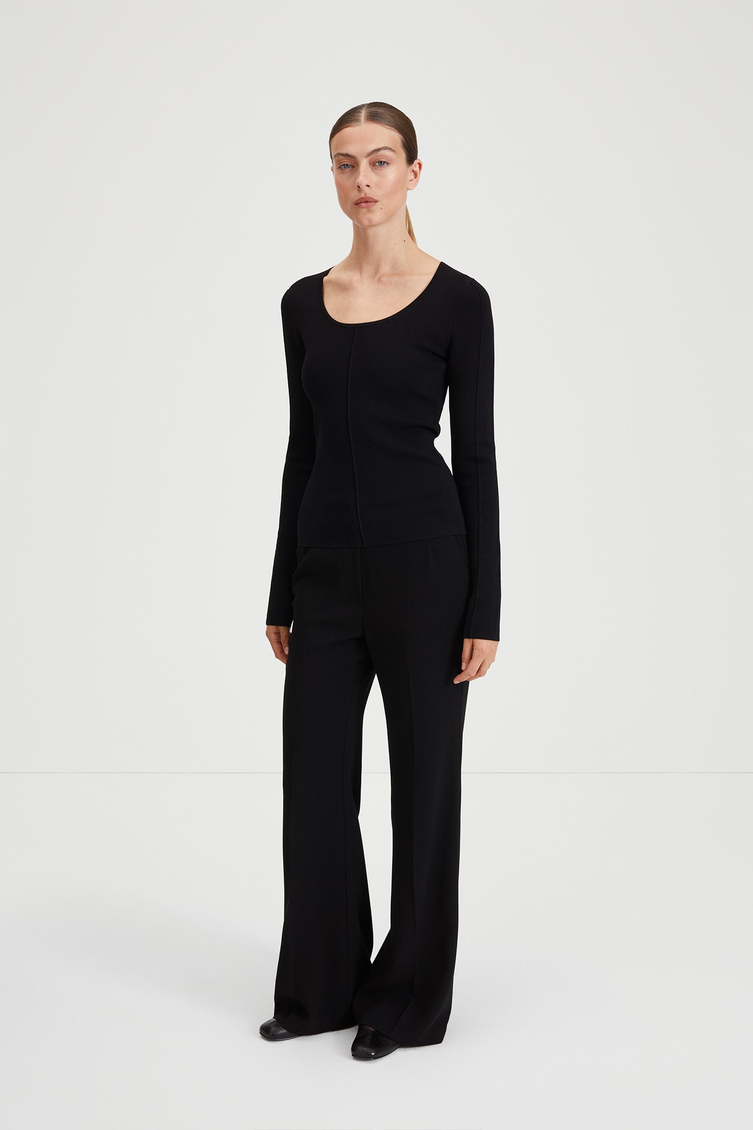 Prosper top long sleeve fitted silhouette milano knit rounded neckline black stylein side image